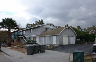 430-440 Ammunition Rd in Fallbrook, CA - Building Photo - Building Photo