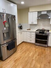 1310 Maple Ave, Unit 2C in Evanston, IL - Building Photo - Building Photo