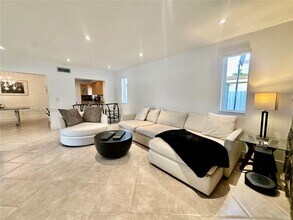 2665 SW 119th Ct in Miami, FL - Building Photo - Building Photo