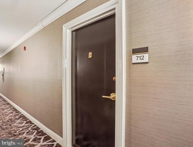 9039 Sligo Creek Pkwy in Silver Spring, MD - Building Photo - Building Photo