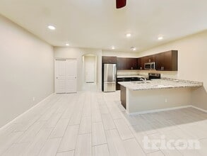 12574 W Gentle Rain Rd in Peoria, AZ - Building Photo - Building Photo