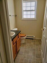 951 Salmon Falls Rd in Rochester, NH - Building Photo - Building Photo