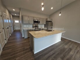 519 Washington Ave in Alamosa, CO - Building Photo