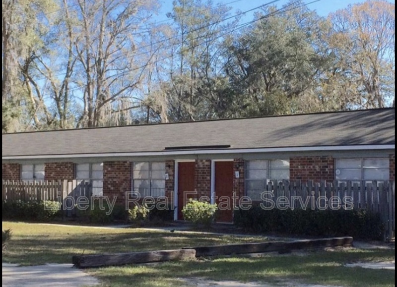 116 Mattie St in Hinesville, GA - Building Photo