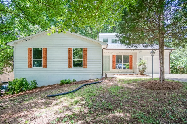 property at 3137 Glen Hollow Dr
