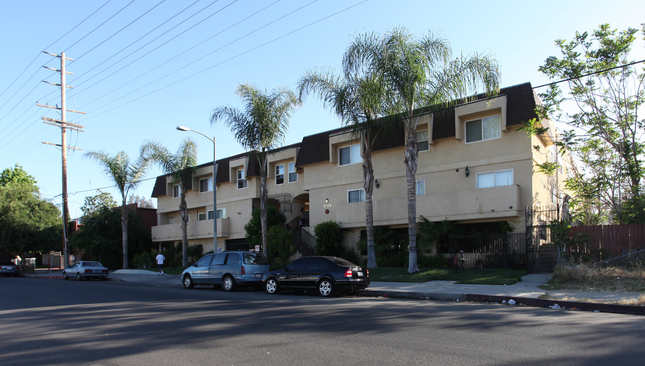 9148 Telfair Ave in Sun Valley, CA - Building Photo