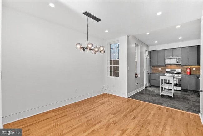 property at 1222 Wylie St NE