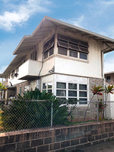 1019 Kemole Ln in Honolulu, HI - Building Photo - Building Photo