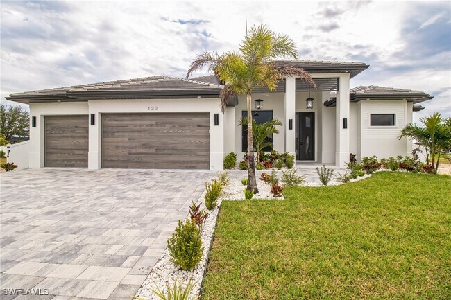 property at 123 SW 35th Ave
