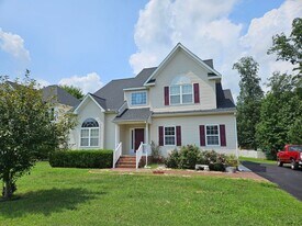 13354 Castlewellan Dr in Chester, VA - Building Photo