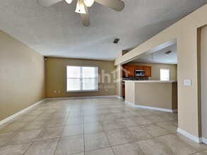 3001 Bellingham Dr in Orlando, FL - Building Photo - Building Photo