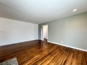 49 Archer Ave in Napa, CA - Building Photo - Building Photo