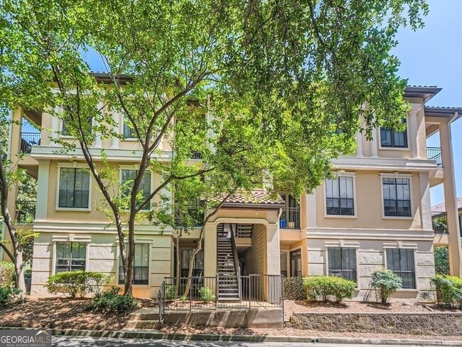 3777 Peachtree Rd NE in Atlanta, GA - Building Photo - Building Photo