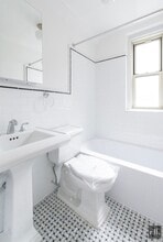 EAST 10 STREET, Unit 5C in New York, NY - Foto de edificio - Building Photo