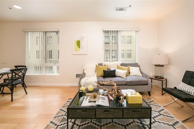 1511 Jefferson St, Unit 121