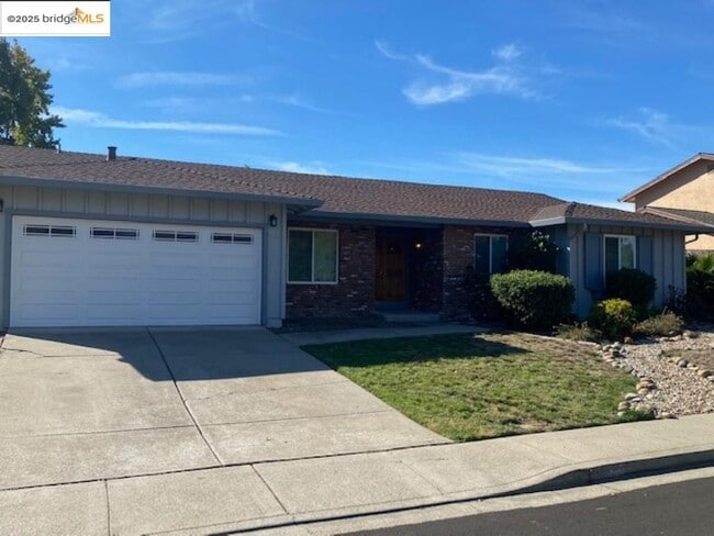 property at 2516 Toltec Cir
