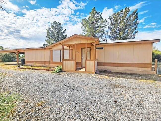 property at 1441 W Betty Ave