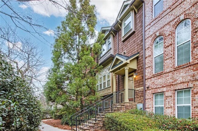 13 High Top Rd in Sandy Springs, GA - Building Photo - Building Photo