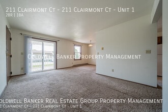211 Clairmont Ct in Neenah, WI - Building Photo - Building Photo