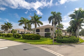 Brookshire Village in Ft. Myers, FL - Building Photo - Building Photo