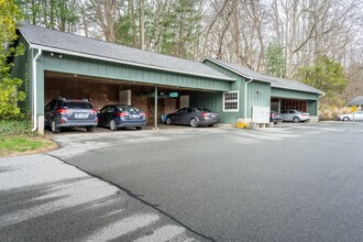 Heritage Cove in Essex, CT - Building Photo - Building Photo