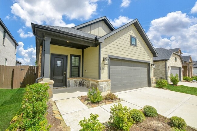 18134 Sonresa Wy in Tomball, TX - Building Photo - Building Photo