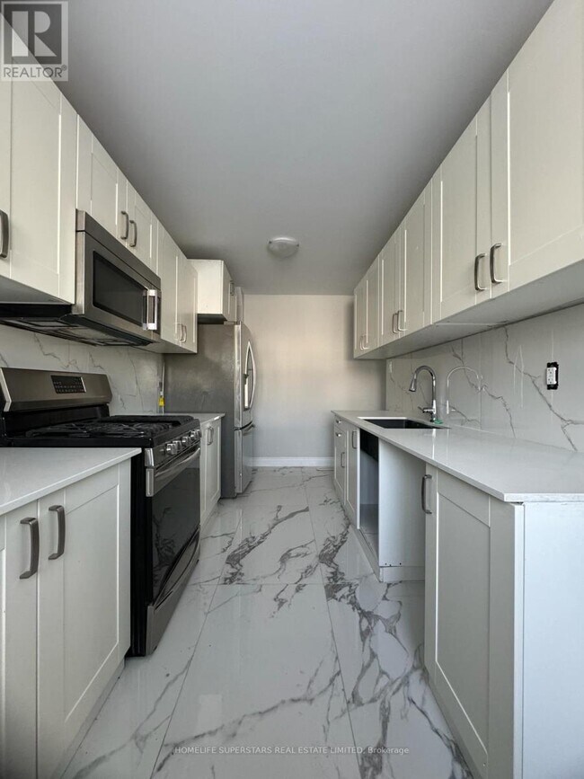 property at 15 Jensen Square