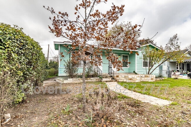 3402 W Travis St in San Antonio, TX - Building Photo - Building Photo