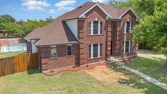 4610 Clay Dr, Unit 454C in Rowlett, TX - Building Photo