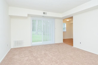 Willow Run Apartments in Willow Grove, PA - Foto de edificio - Building Photo