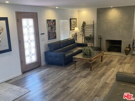 4827 Saturn St in Los Angeles, CA - Building Photo