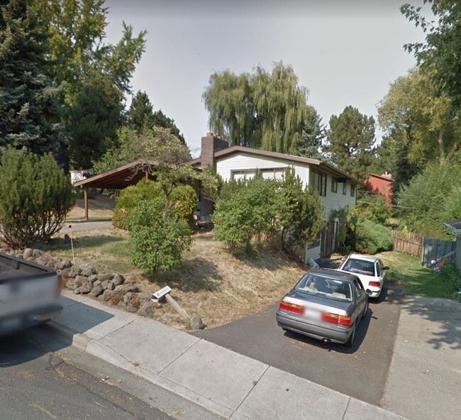 property at 1358 NW Hall Dr