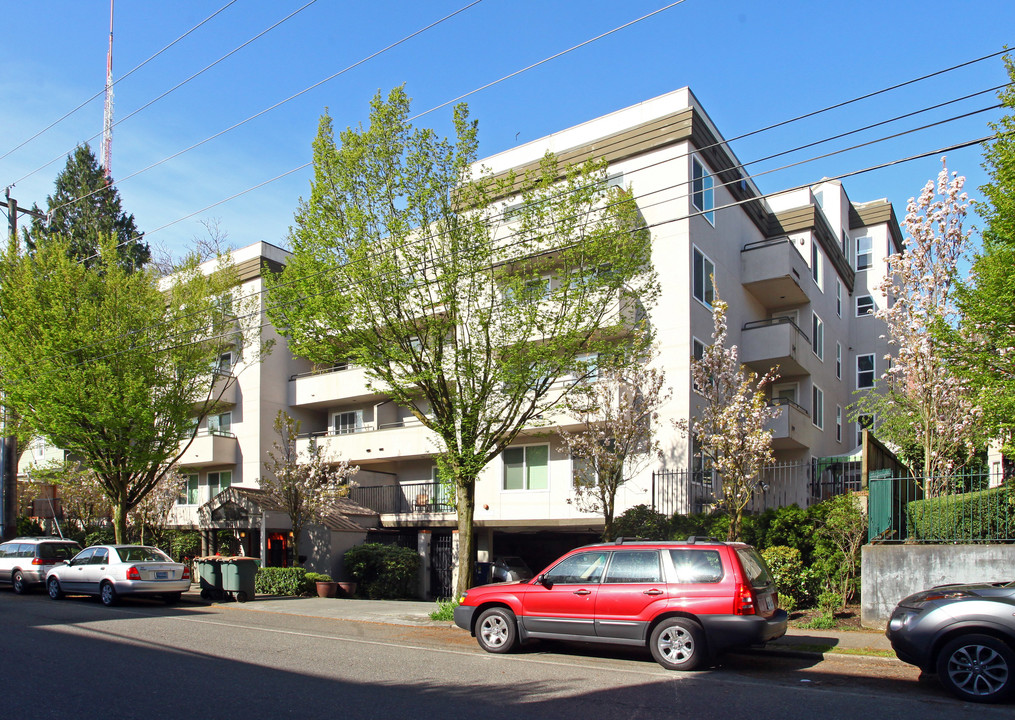 Madison Place Apartments in Seattle, WA - Building Photo