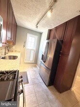 10002 Oakton Terrace Rd in Oakton, VA - Building Photo - Building Photo