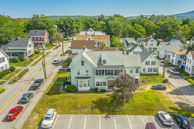 15 Lyford St in Laconia, NH - Foto de edificio - Building Photo