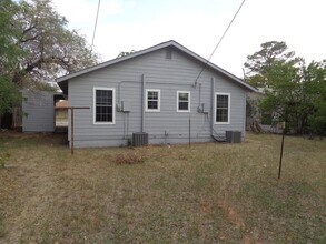 2116 Lowden St in Abilene, TX - Building Photo - Building Photo