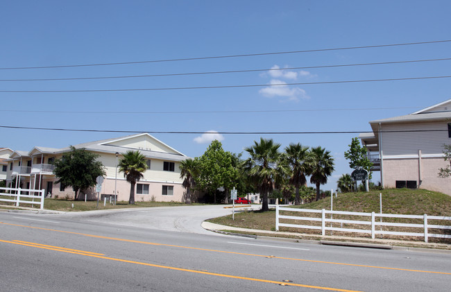 Carillon Place in Lake Wales, FL - Building Photo - Building Photo