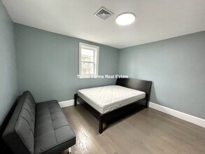 3 Grafton St, Unit 1 in Boston, MA - Building Photo - Building Photo