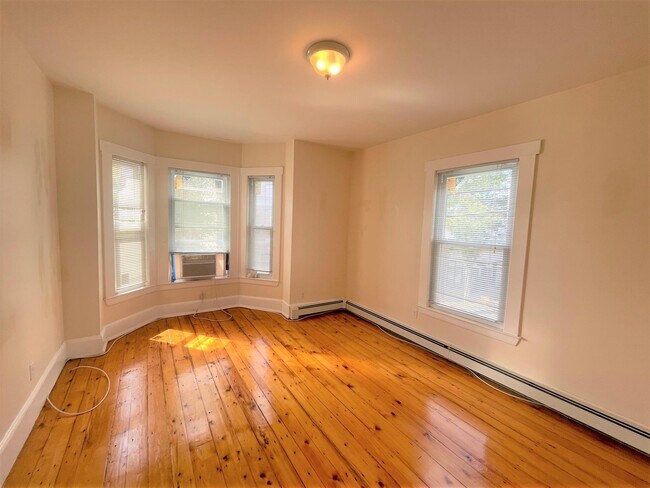 61 Summer St, Unit 3