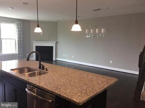 6489 Jack Linton Dr N in Frederick, MD - Building Photo - Building Photo