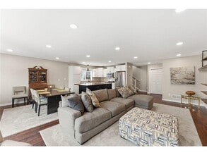 7598 Crimson Ln in Savage, MN - Building Photo - Building Photo