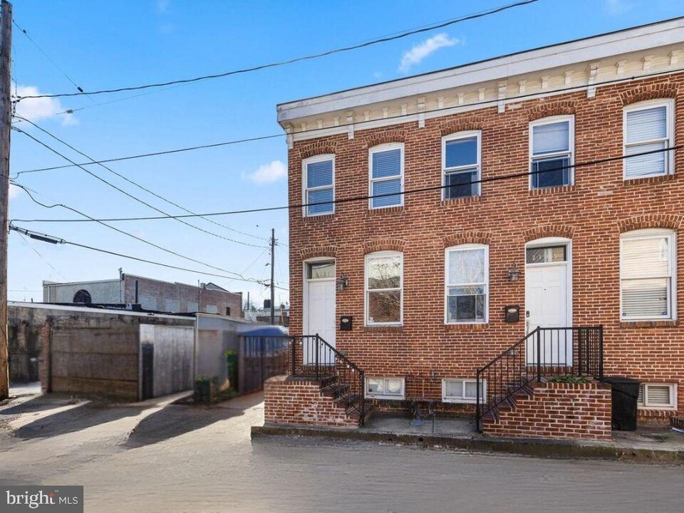2107 Lamley St in Baltimore, MD - Foto de edificio