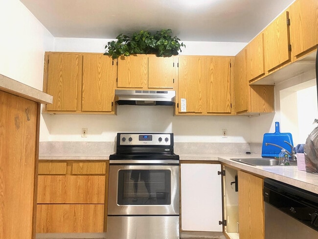 6011 10th Ave N in Greenacres, FL - Building Photo - Building Photo