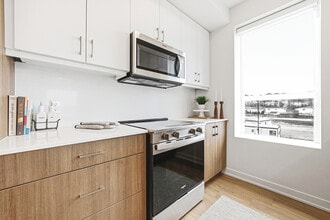 Aspen in Cambridge, ON - Building Photo - Building Photo