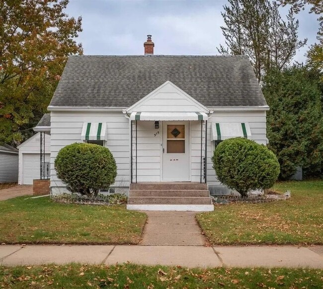 property at 515 N 8th Ave