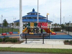 220 Goldie St in Leesburg, FL - Building Photo - Building Photo