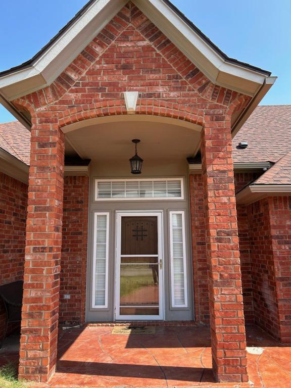 property at 8313 Southwest Castle Stone
