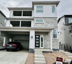 11511 Amplify Cir in Parker, CO - Building Photo