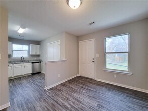 617 Avenue I in Conroe, TX - Building Photo - Building Photo