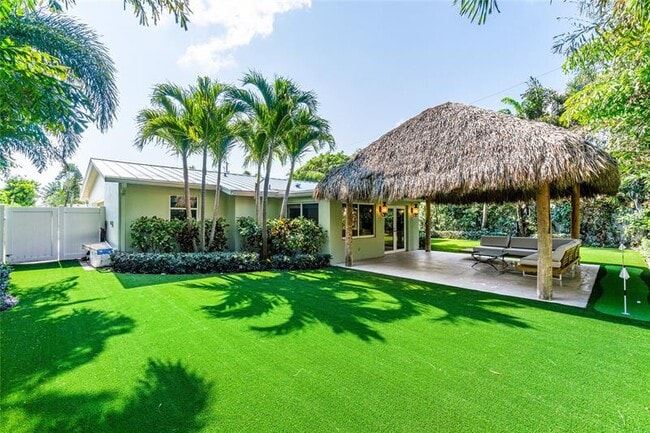 property at 1683 SE 8th Ave
